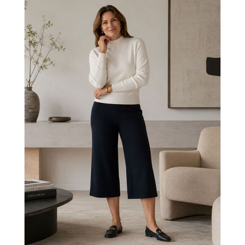 St. John Legacy Black Santana Knit Crop Pants Trousers   Women's Size 6